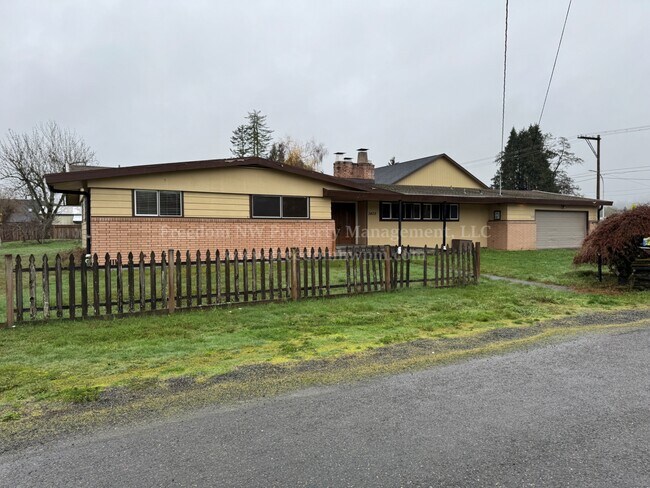 Primary Photo - 3420 Prill Rd