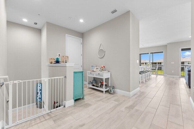 Building Photo - 2609 Seychelles Cir