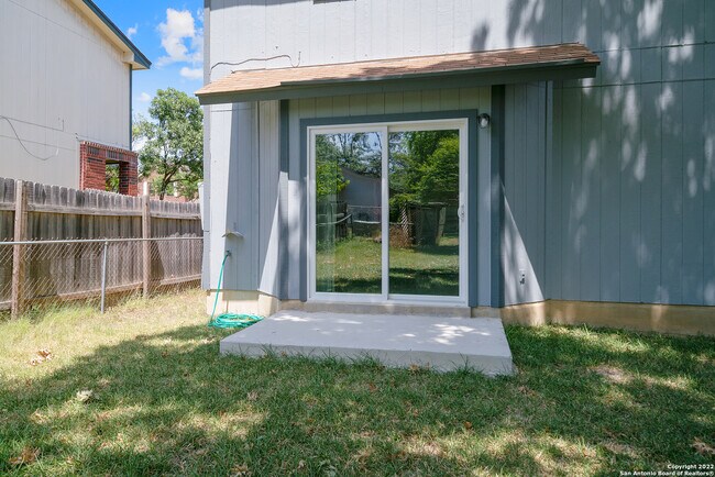 Building Photo - 12811 Hunting Bear