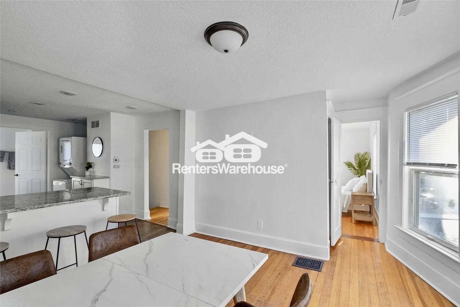 Building Photo - 544 36th St