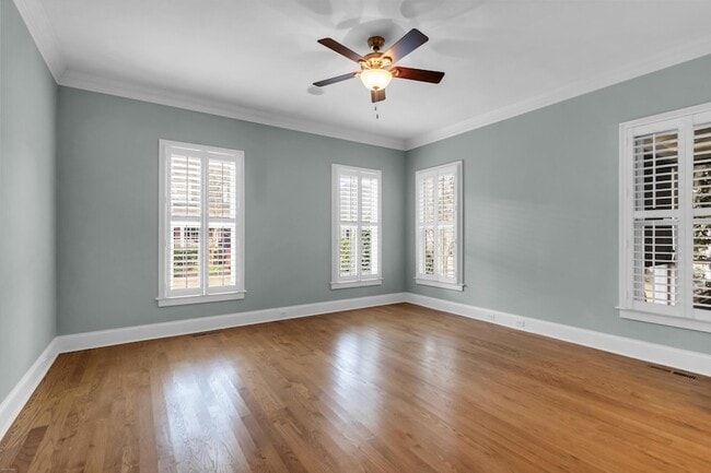 Building Photo - 612 Daggett St