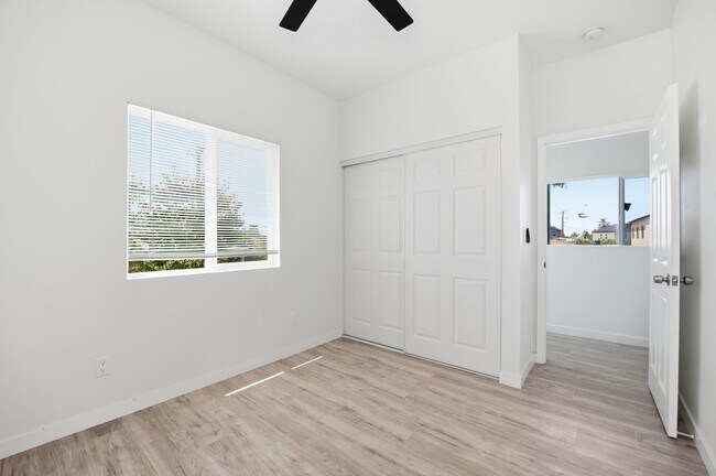 Building Photo - 6330 Mesita Dr
