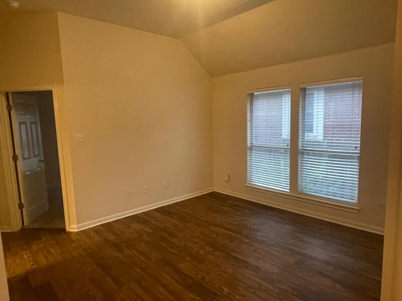 Building Photo - 1806 Chasewood Dr