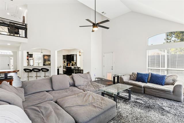 Building Photo - 17821 Brent Dr