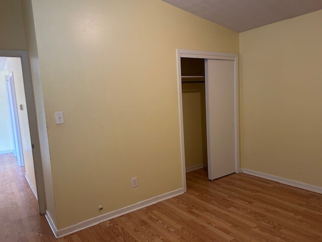 Building Photo - 325 Mackeral St