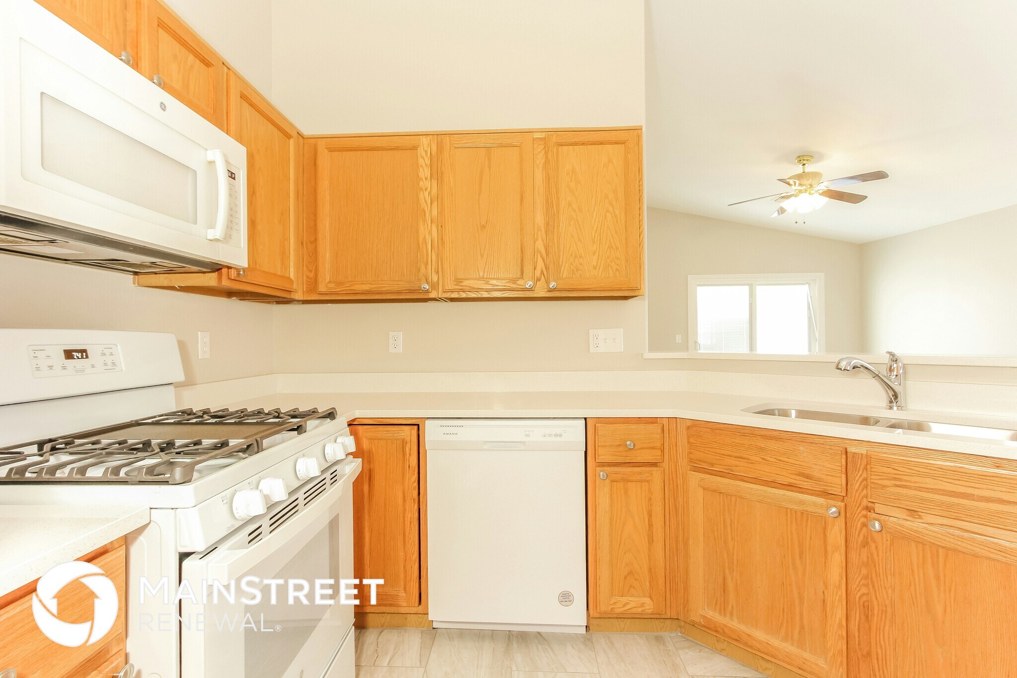 Building Photo - 10063 E Paseo San Ardo