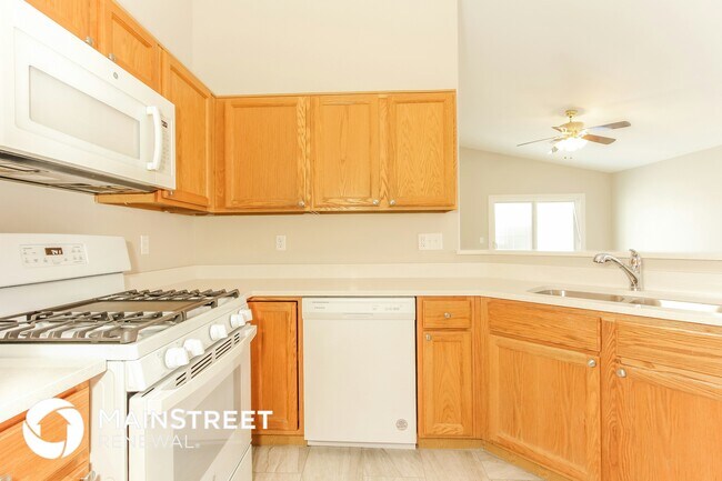 Building Photo - 10063 E Paseo San Ardo