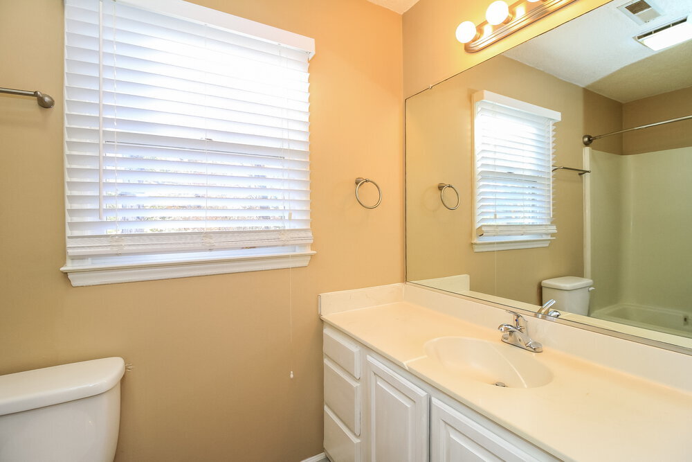 Building Photo - 3112 Hickory Ridge Dr
