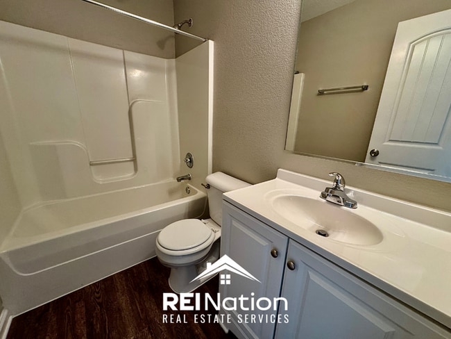 Building Photo - 2-Story 3BR/2.5BA Cordova Rental with 2-Car Garage, Brick Fireplace & Bonus Room Area!