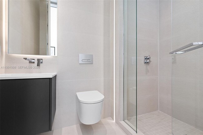 Building Photo - 503 Palm Dr