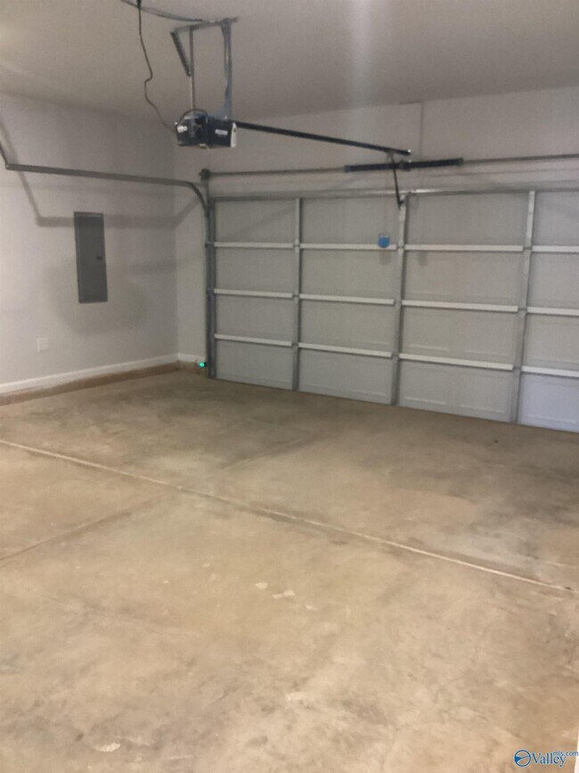Building Photo - 231 Paca Ln