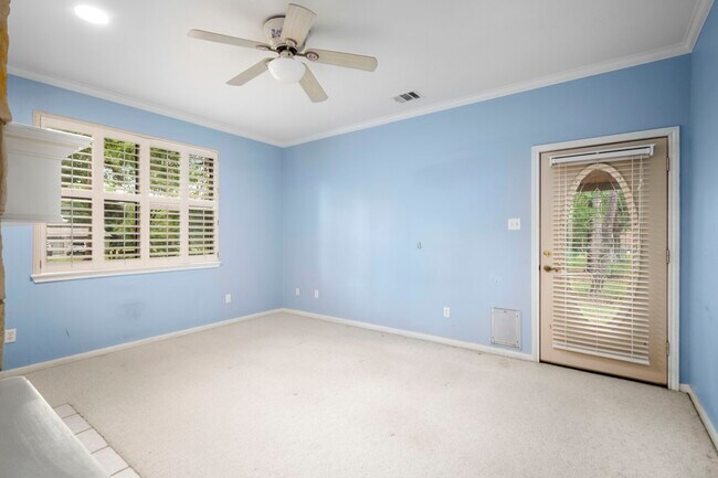 Building Photo - 14151 Buckingham Ln