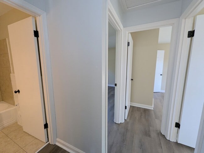 Building Photo - Live in Bliss - 3 Bed, 1 Bath