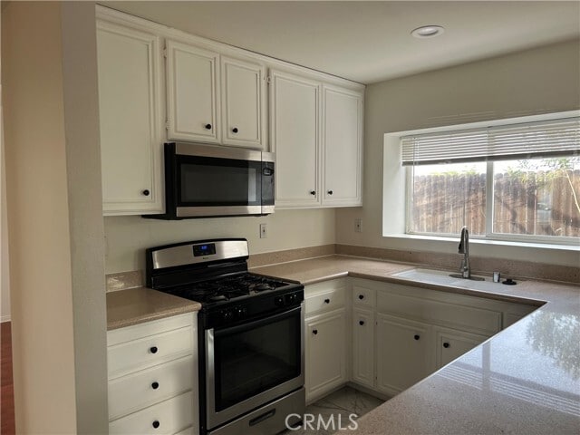 Building Photo - 12038 Ratner St