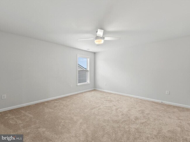 Building Photo - 6248 Zinnia Ln