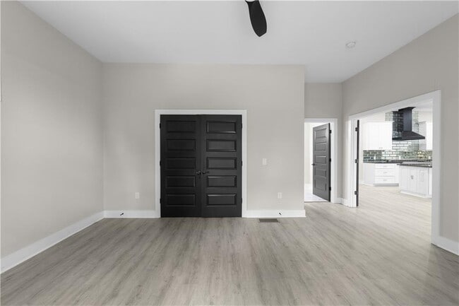 Building Photo - 1331 Diamond Ave SE