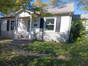 Building Photo - 603 Cooper Dr