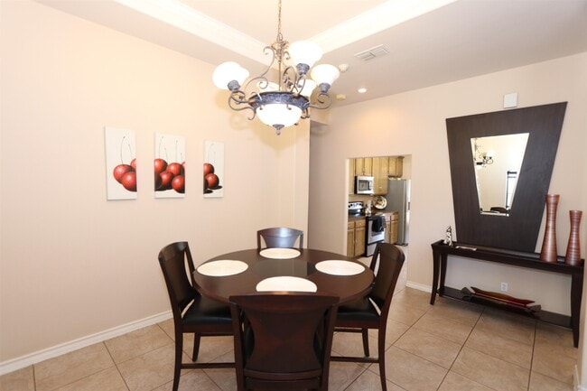 Building Photo - 10514 Winrock Dr