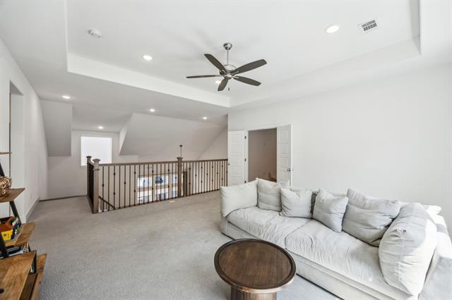 Building Photo - 927 Leola Ln