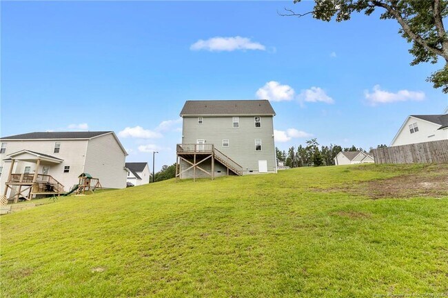 Building Photo - 112 Nairn St