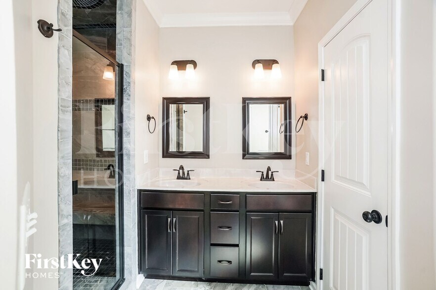Building Photo - 1544 Kestrel Dr