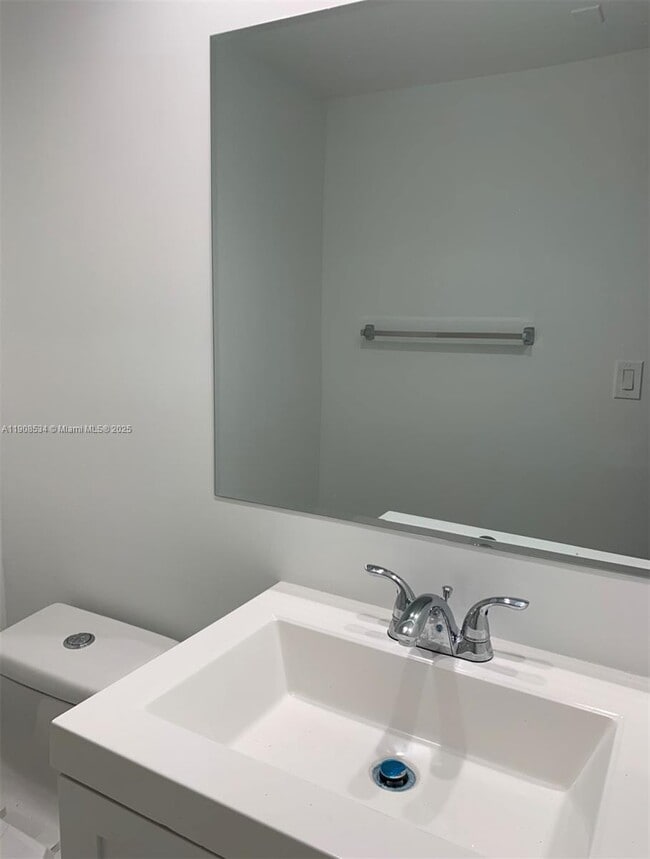 Building Photo - 6950 SW 55th Terrace E