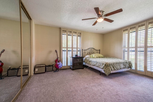 Building Photo - 1 Wycliff Rd