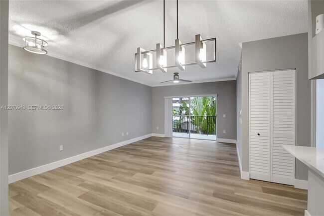 Building Photo - 2206 Tuscany Way