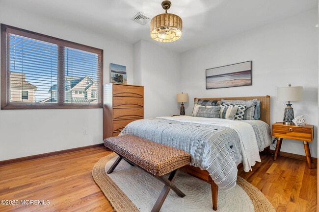 Building Photo - 475 Long Ave