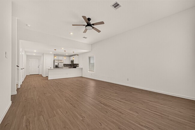 Building Photo - 3242 Spanish Oak Ln