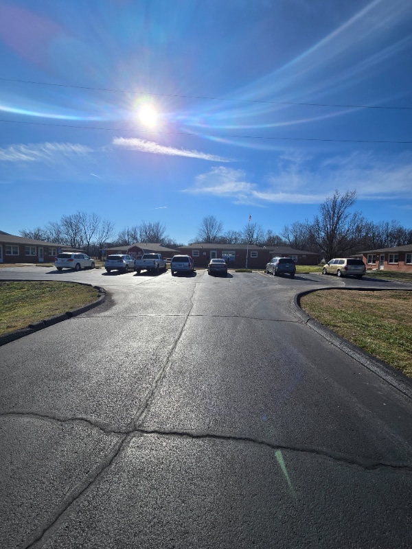 Building Photo - 400 E High St