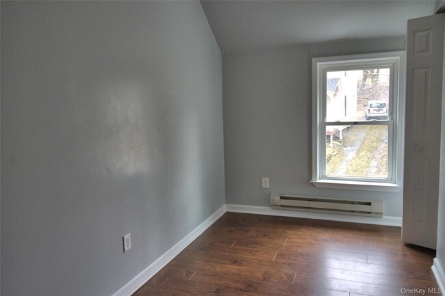 Building Photo - 9 Spring St