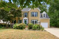 Building Photo - Three-Bedroom Home with Pool in Garner