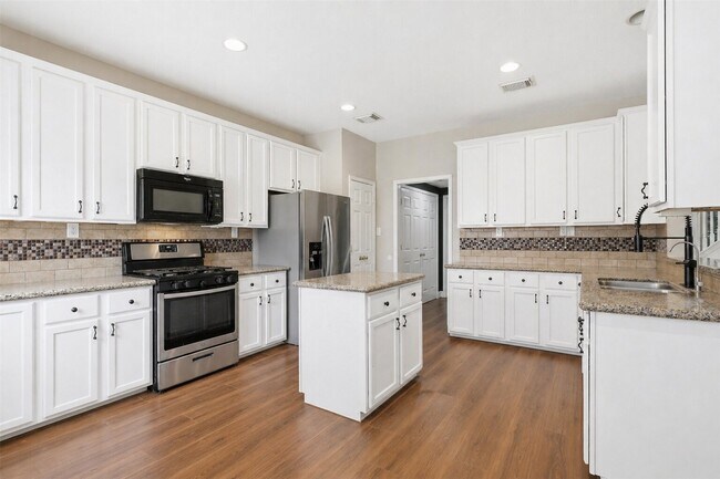 Building Photo - 19011 Polo Meadow Dr