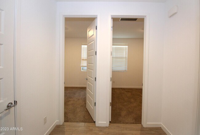 Building Photo - 12463 W Kaler Dr
