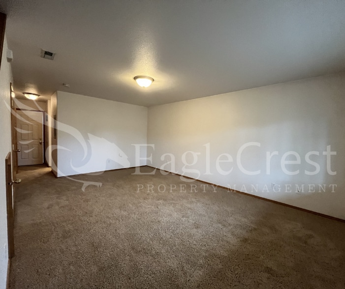 Building Photo - 1914SUNSET