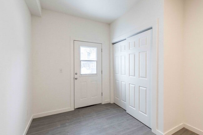 Building Photo - 314 S Asbury St