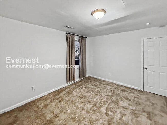 Building Photo - 908 37th St N