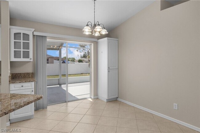 Building Photo - 2721 SW 12th Ave