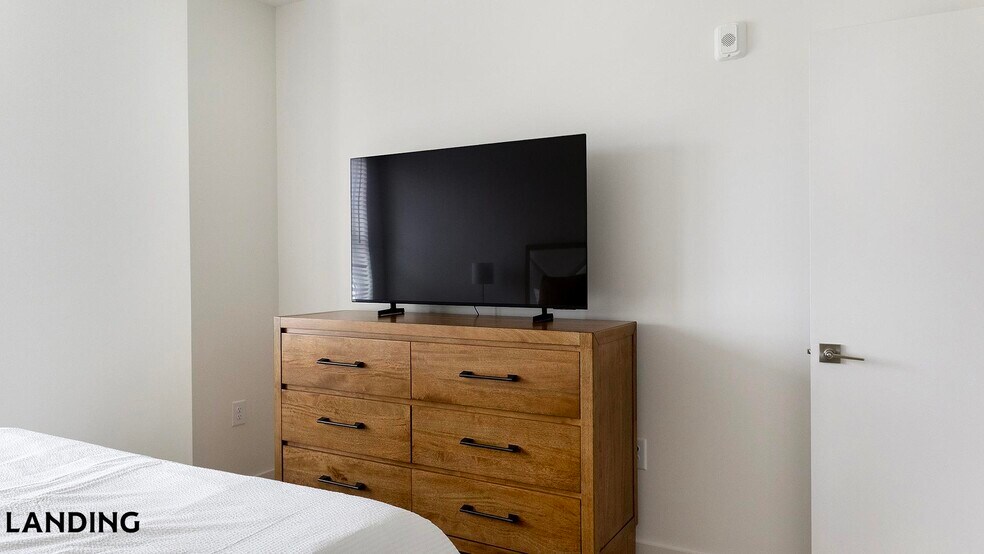 Building Photo - 2110 Birkhall St