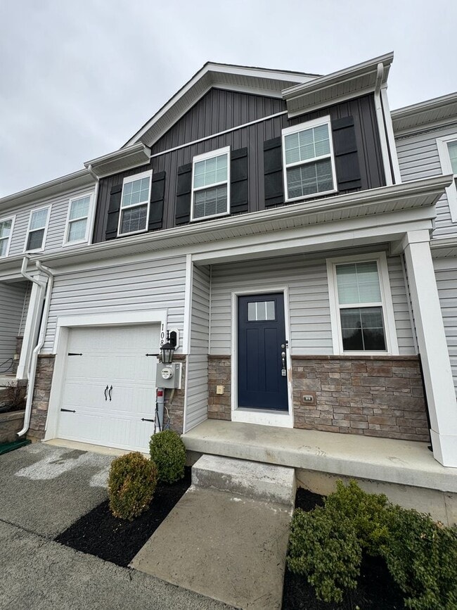 Building Photo - THREE BEDROOM NEW CONSTRUCTION PARKLAND SCHOOLS Townhome