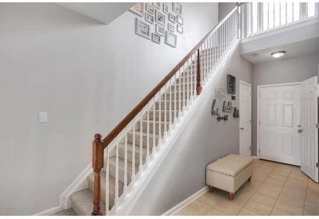 Building Photo - 16918 Bowline View Trail