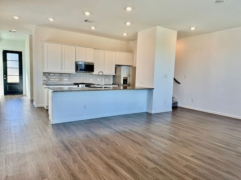 Building Photo - 5723 Foggy Vine Ct