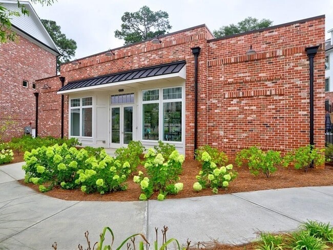 Building Photo - 155 Devore Rd