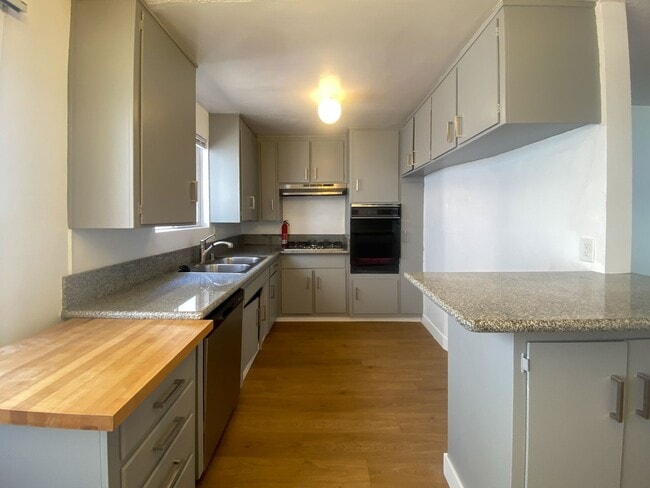 Interior Photo - 1823 Camden Ave