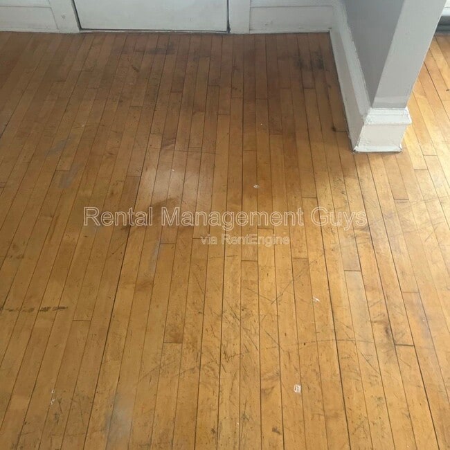 Building Photo - 1015 N Humboldt Ave