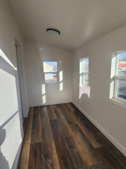 Building Photo - 308 Moore Ln