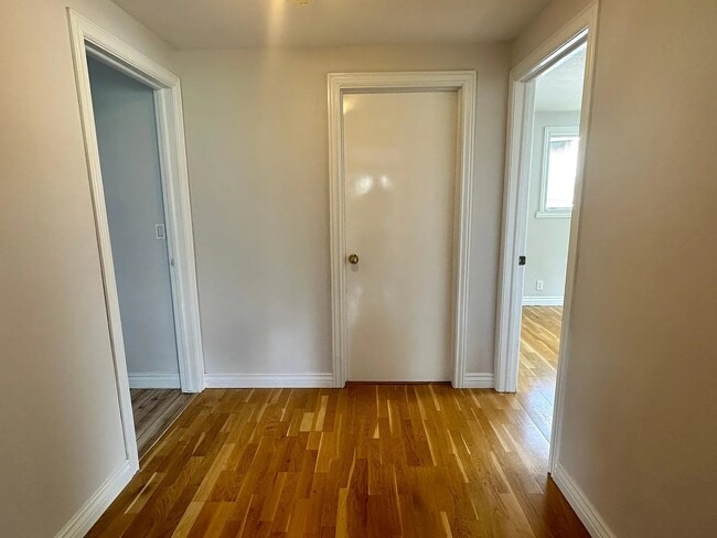 Building Photo - 515 W 100 S