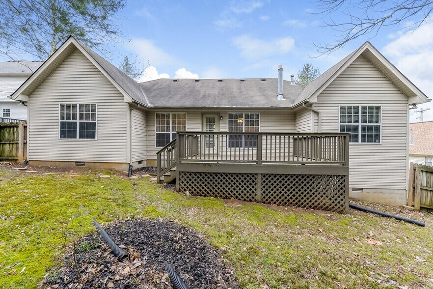 Building Photo - 1009 Nighthawk Ln