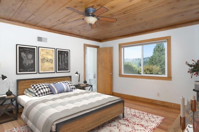 Building Photo - 2010 Outer Limits Ln